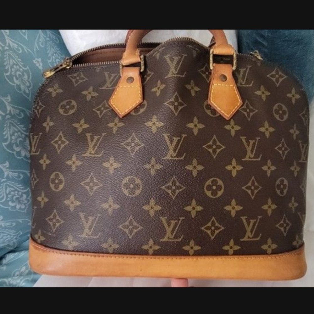 Louis Vuitton alma